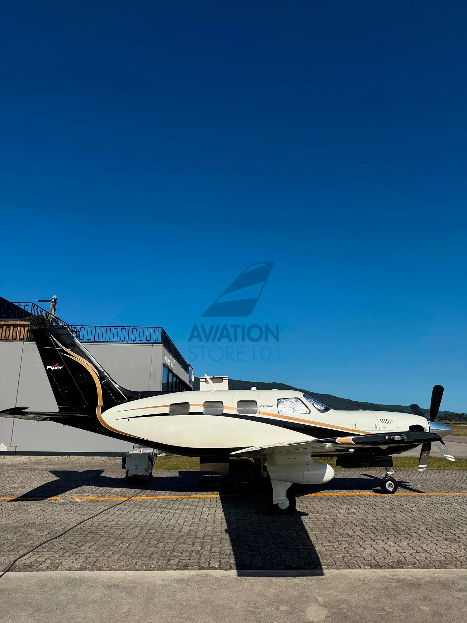 Exterior view of a 2011 Piper Meridian PA-46-500TP.