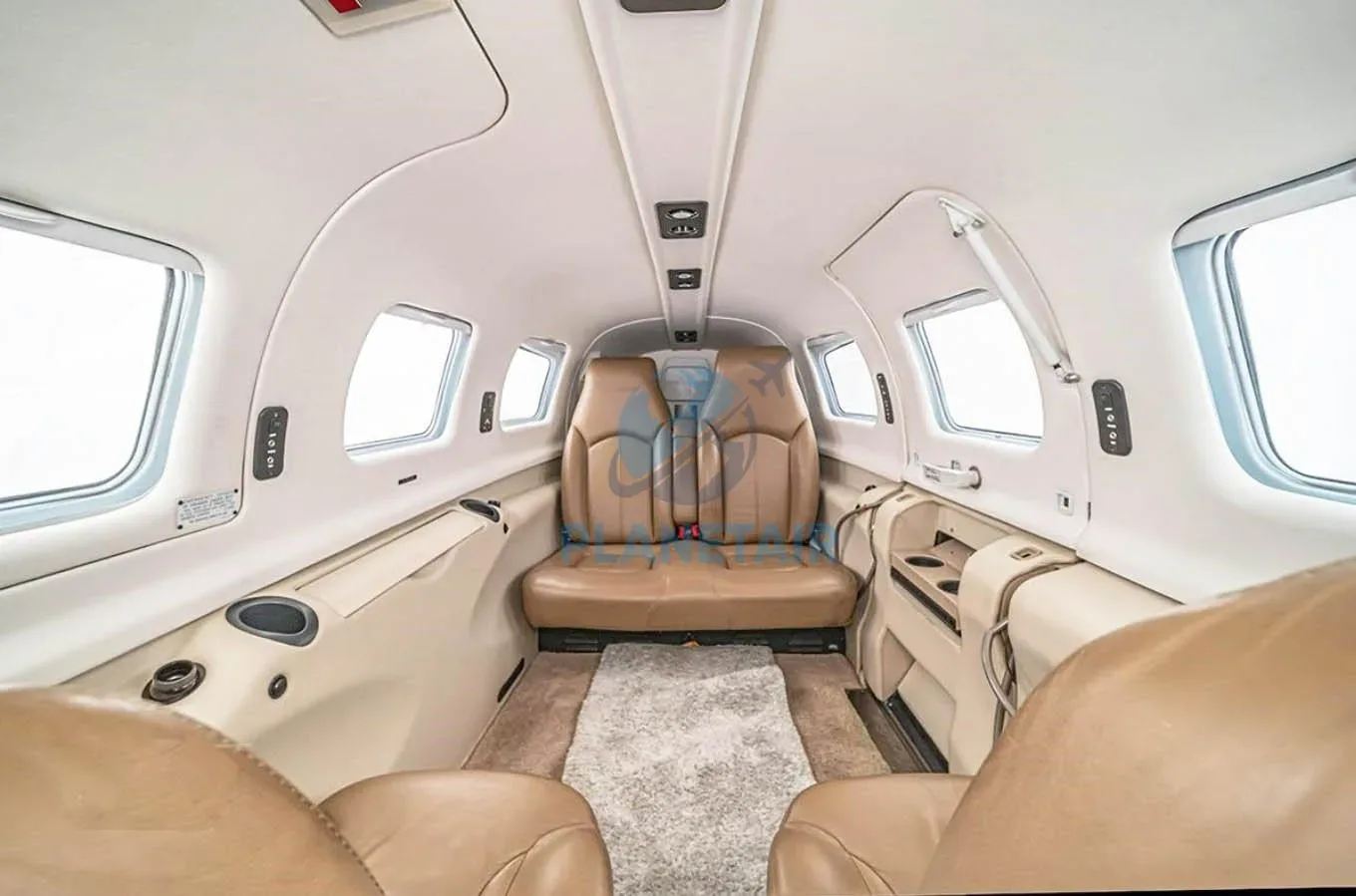 Cabin interior of a 2012 Piper Meridian PA-46-500TP.