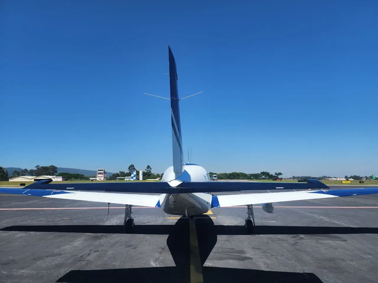 Marketing image of a 1997 Piper Mirage PA-46-350P.