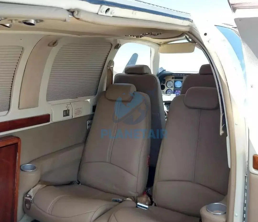 Cabin interior of a 2001 Beechcraft Baron 58.