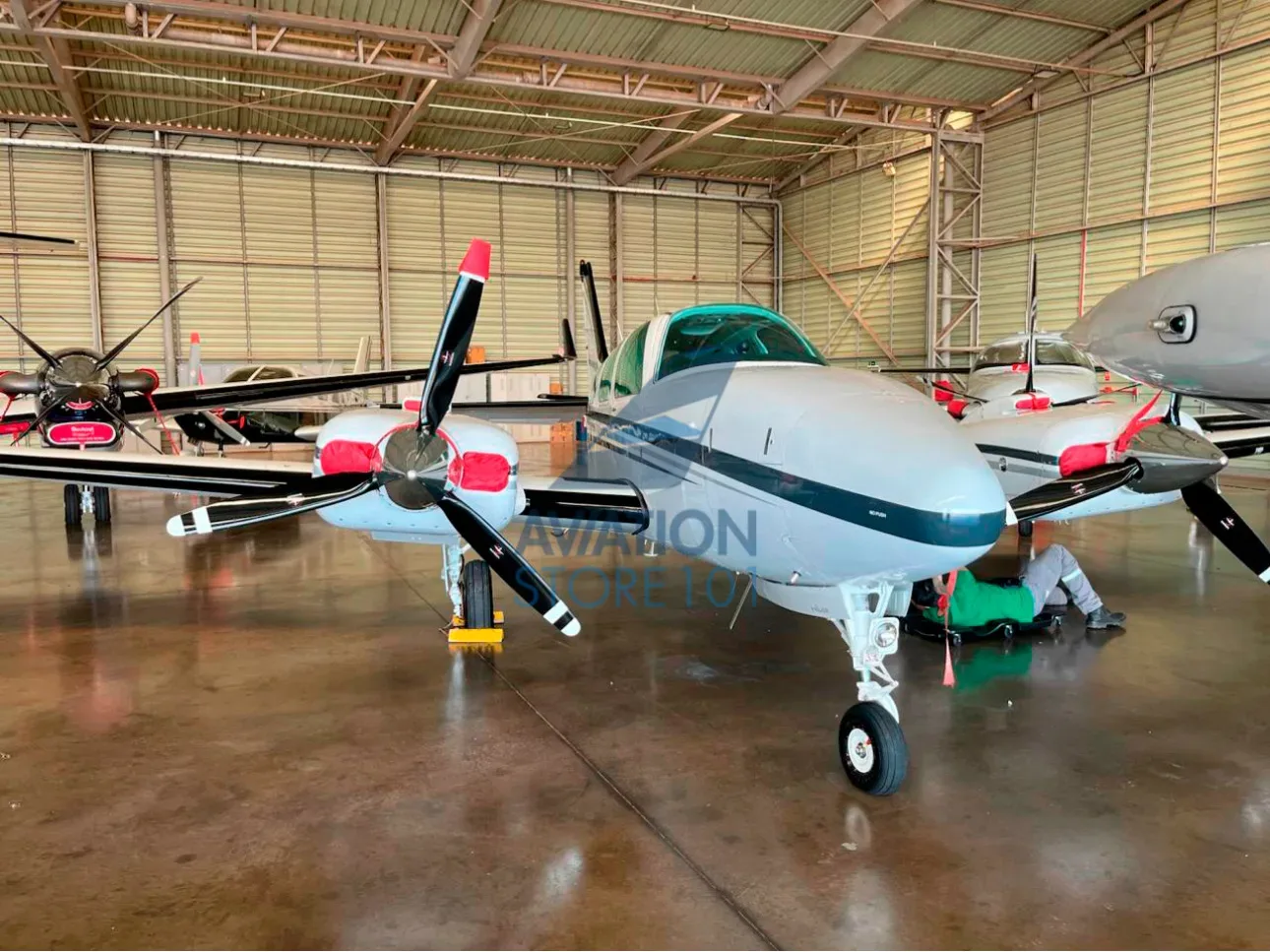 Exterior view of a 2014 Beechcraft Baron G58.