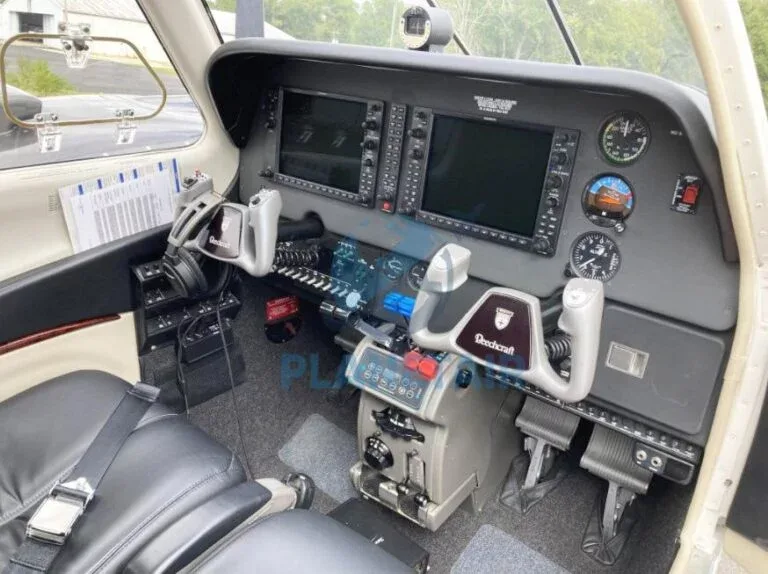 Cockpit and instrument panel of a 2017 Beechcraft Baron G58.