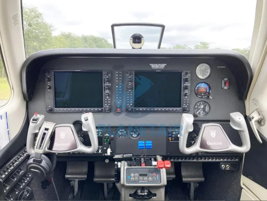 Cockpit and instrument panel of a 2017 Beechcraft Baron G58.