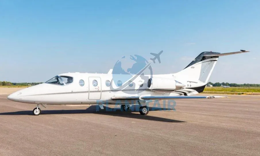 Exterior view of a 1999 Beechcraft BEECHJET 400A.