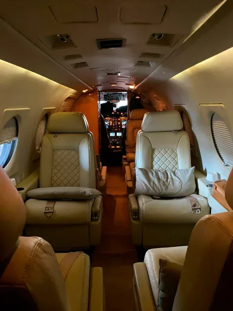 Cabin interior of a 1993 Beechcraft Hawker 400A.