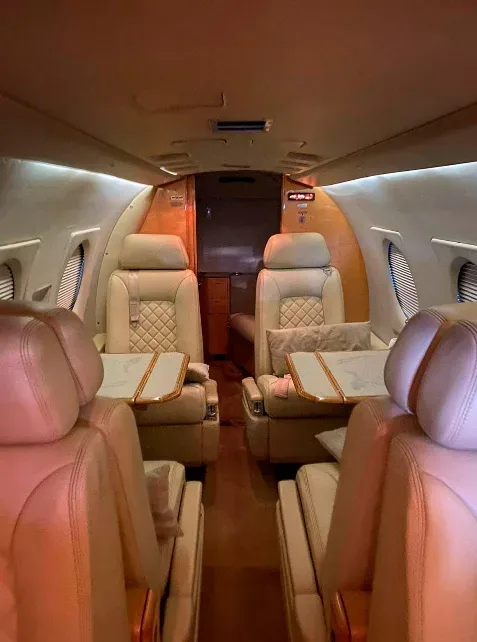 Cabin interior of a 1993 Beechcraft Hawker 400A.