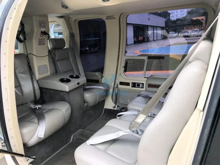 Cabin interior of a 2010 Bell 407.