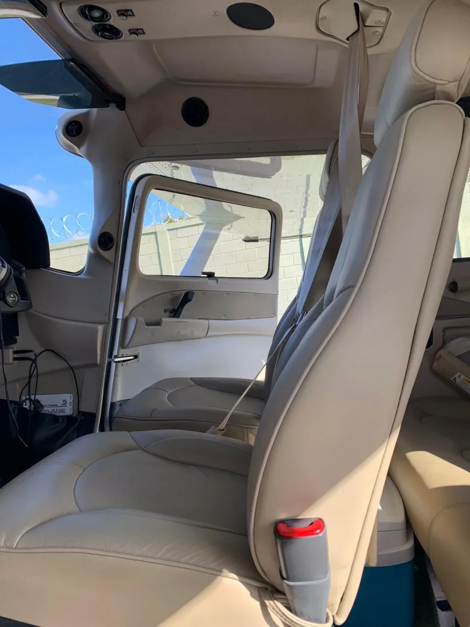 Cabin interior of a 2020 Cessna 182T SKYLANE.