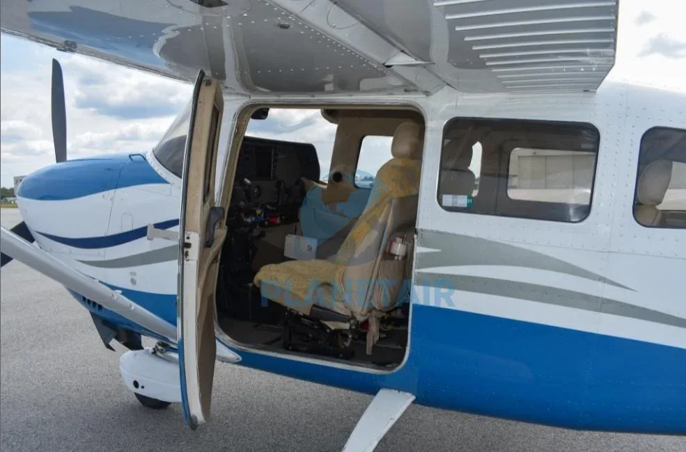 Exterior view of a 2006 Cessna 206H Stationair.
