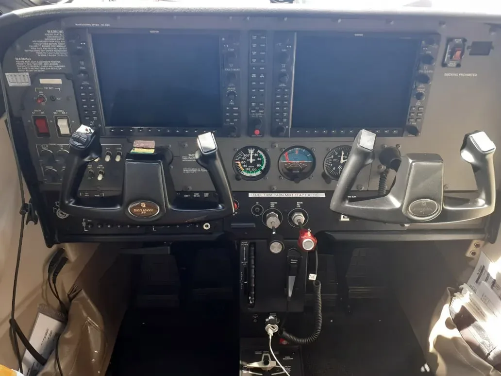Cockpit and instrument panel of a 2008 Cessna Aircraft 172 SP.