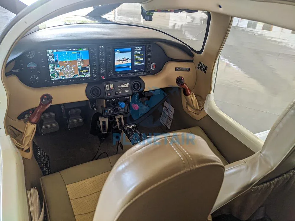 Cockpit and instrument panel of a 2008 Cessna AIRCRAFT CORVALIS TT LC41-550FG.