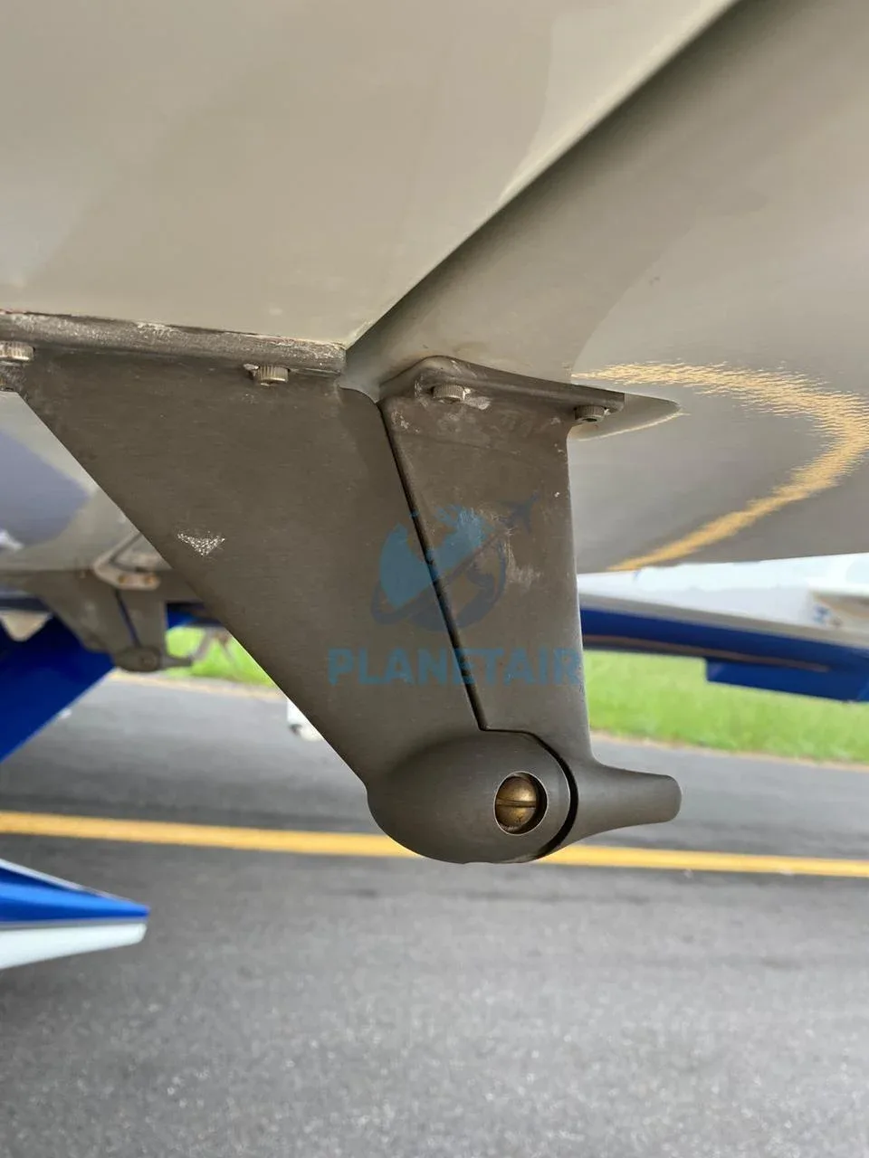 Cessna Aircraft LC4-550FG - Columbia 400 - Ano 2006 - 1.250 Horas Totais