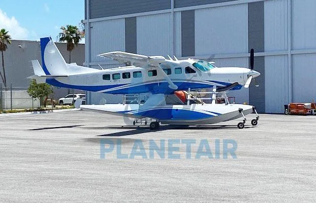 Exterior view of a 2015 Cessna CARAVAN EX AMPHIBIAN 208B.