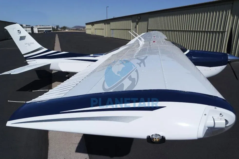 Exterior view of a 2006 Cessna TURBO 182T SKYLANE.