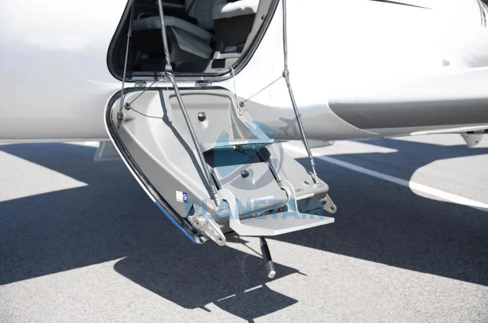Cirrus Vision SF50 - Ano 2018 - 364 Horas Totais