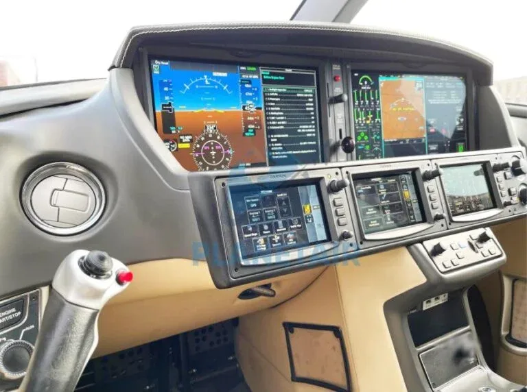 Cockpit and instrument panel of a 2019 Cirrus Vision SF50.