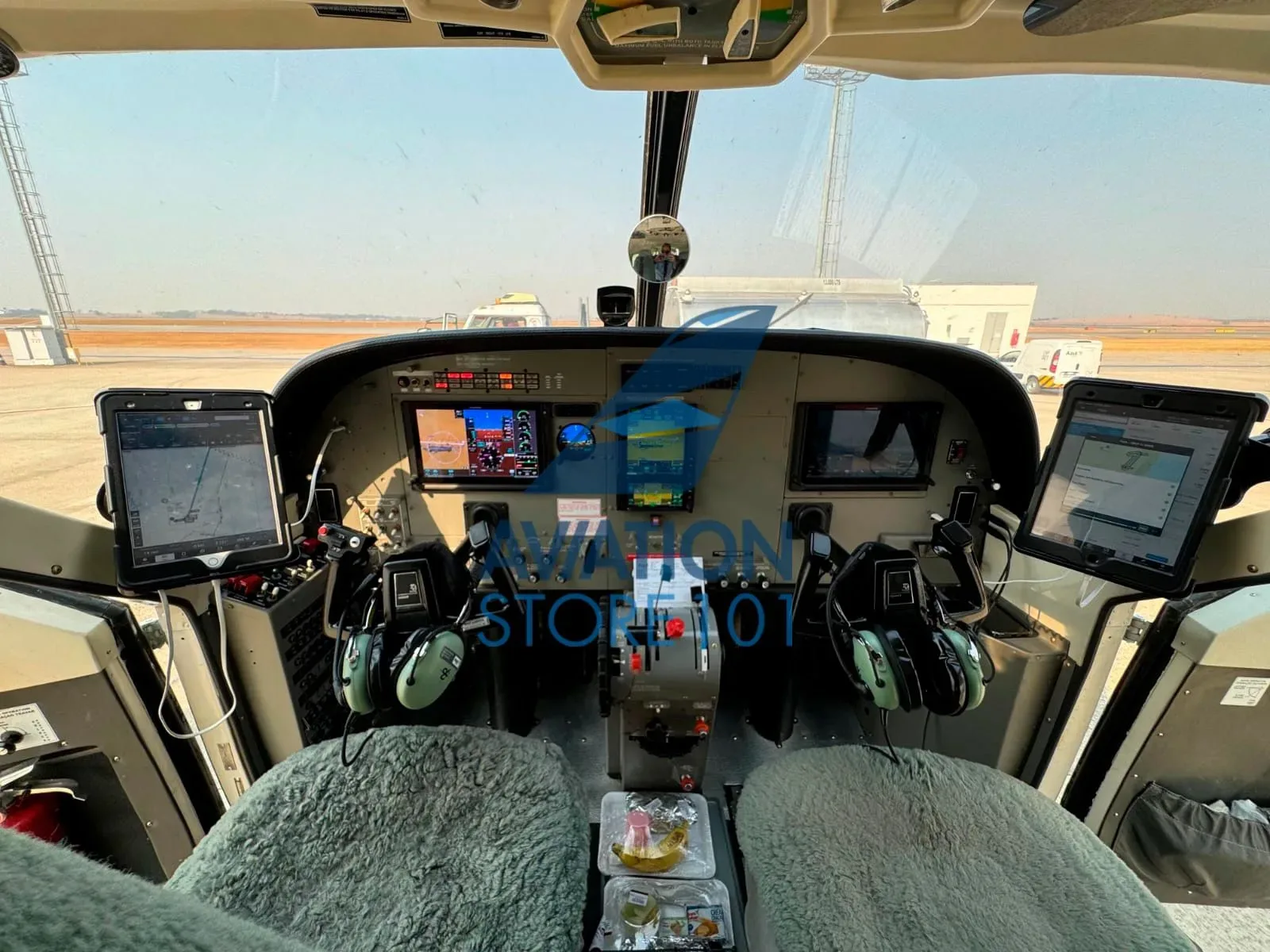 Cockpit and instrument panel of a 1985 Cessna Cota.