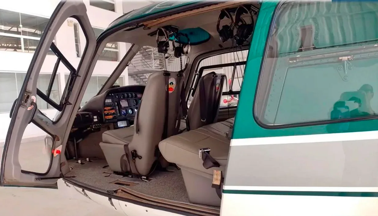 Cabin interior of a 1998 Eurocopter AS350B2.