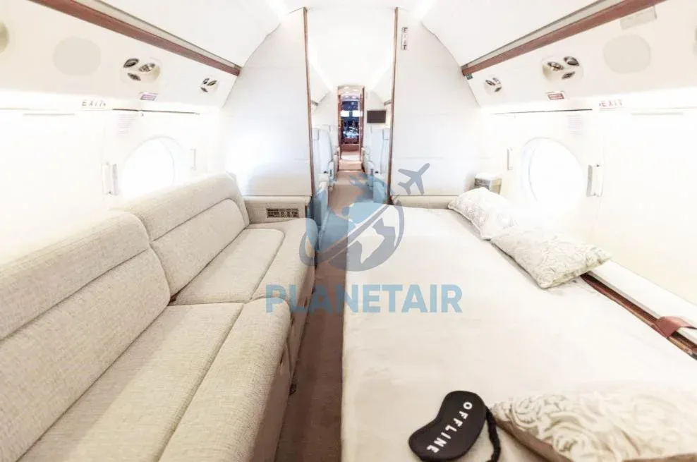 Cabin interior of a 2001 Gulfstream GV.