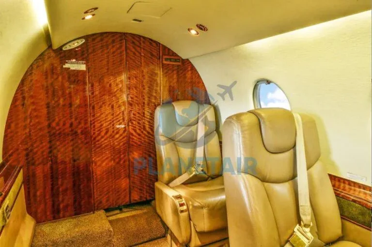 Cabin interior of a 2005 Beechcraft HAWKER 400XP.