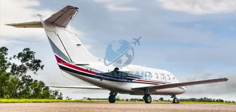 Exterior view of a 2005 Beechcraft HAWKER 400XP.