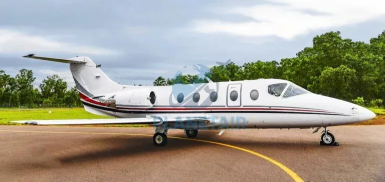 Exterior view of a 2005 Beechcraft HAWKER 400XP.