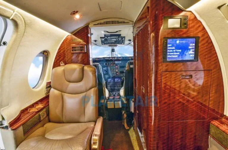 Cabin interior of a 2005 Beechcraft HAWKER 400XP.
