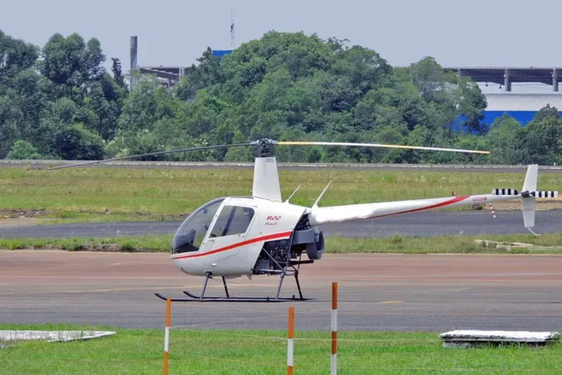 Exterior view of a 2012 Robinson R22 Beta II.