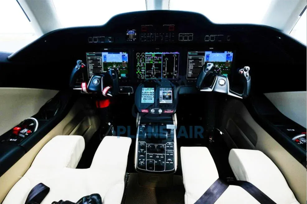 Cockpit and instrument panel of a 2019 Honda JET ELITE.