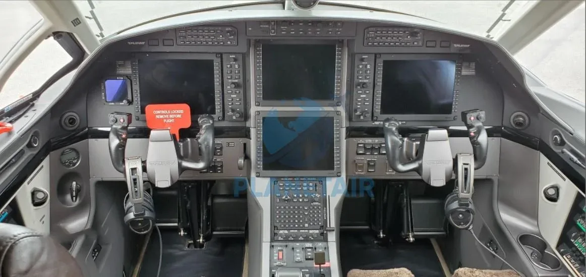 Avionics suite of a 2008 Pilatus PC-12 NG.