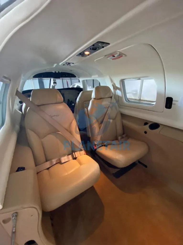 Cabin interior of a 2008 Piper AIRCRAFT MATRIX PA-46R-350T.