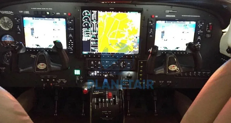 Avionics suite of a 2013 Piper Aircraft Matrix PA-46R-350T.
