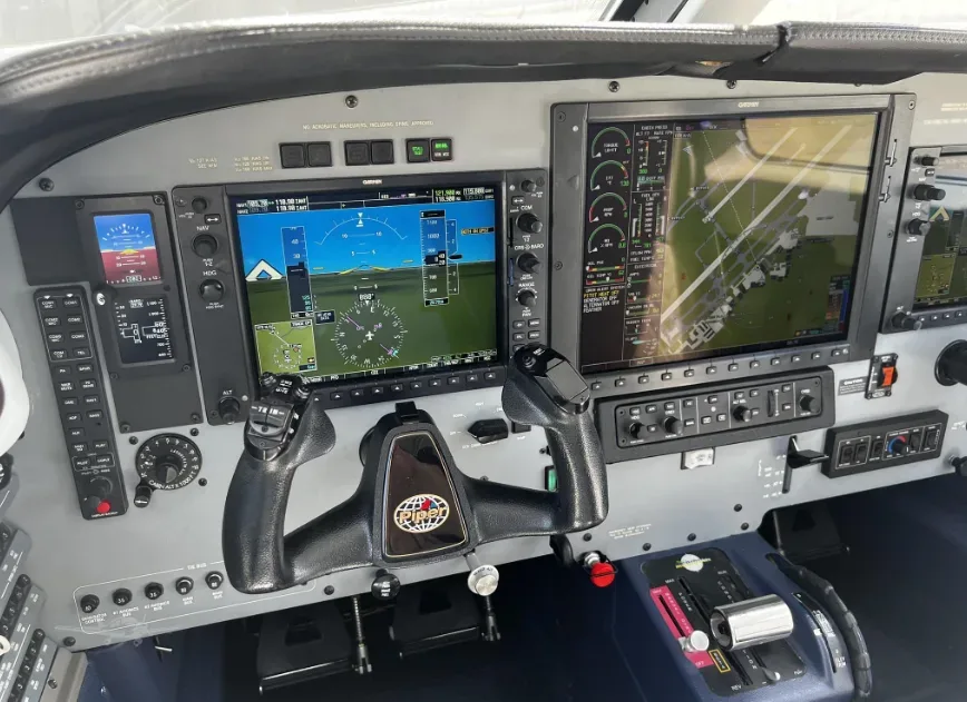 Cockpit and instrument panel of a 2009 Piper Aircraft Meridian.