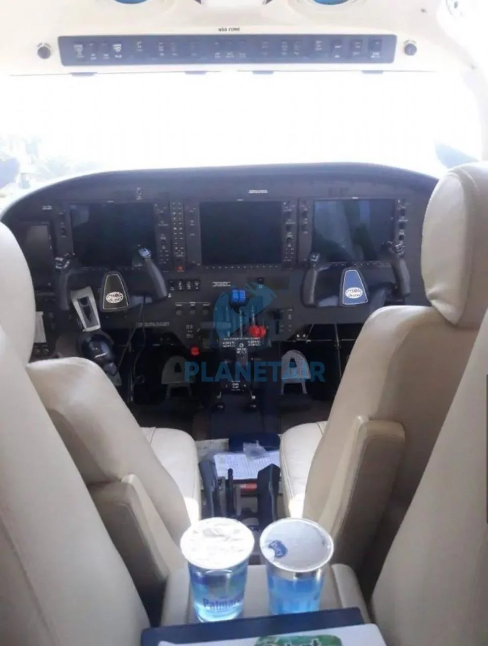Cabin interior of a 2013 Piper Aircraft Seneca V PA-34-220T.