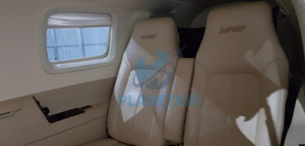 Cabin interior of a 1990 Piper JETPROP DLX PA-46.