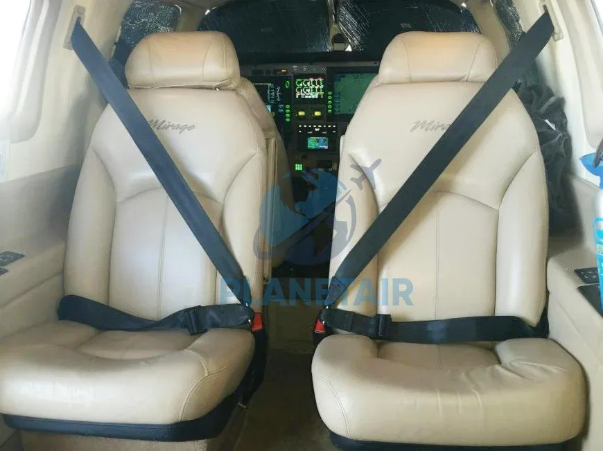 Cabin interior of a 2006 Piper JETPROP DLX PA-46.