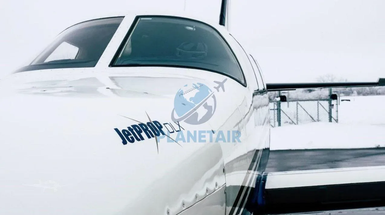 Exterior view of a 2008 Piper Jetprop DLX PA-46.