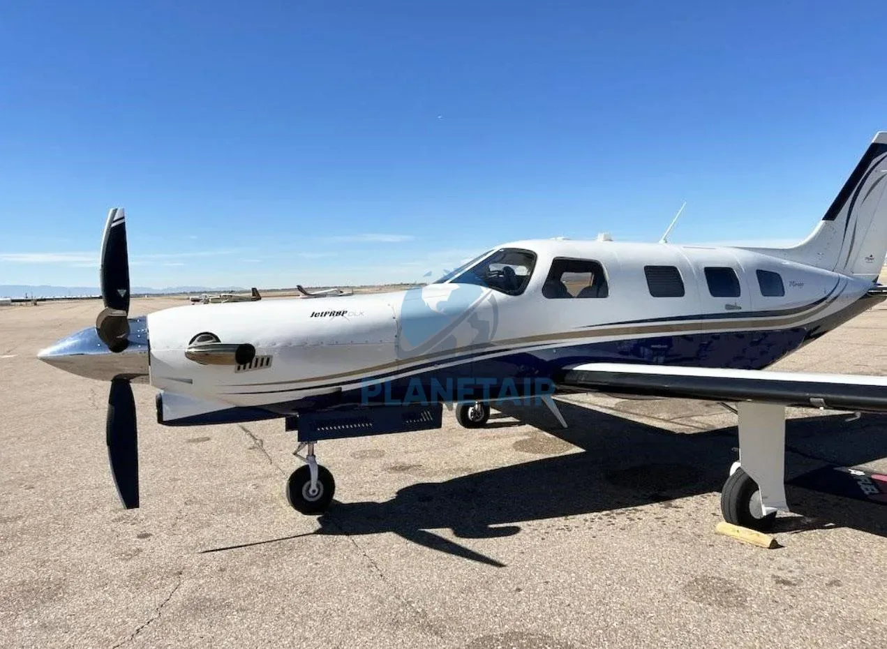 Exterior view of a 2008 Piper Jetprop DLX PA-46.