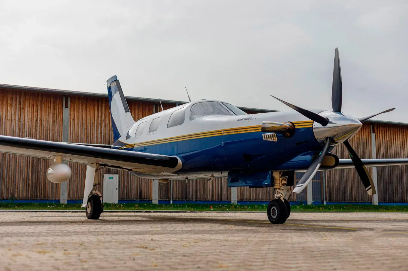 Exterior view of a 1998 Piper Jetprop.