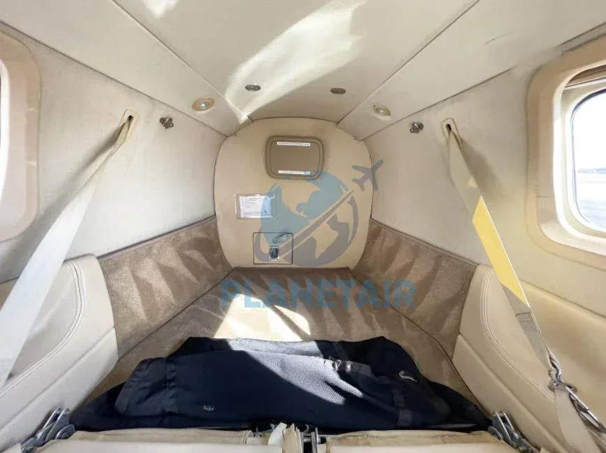 Cabin interior of a 2002 Piper JETPROP PA-46.