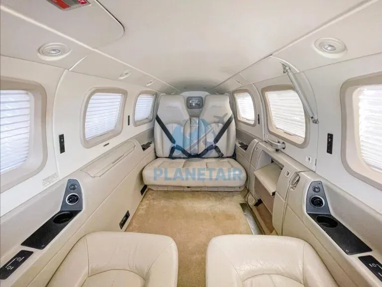 Cabin interior of a 2006 Piper Malibu Mirage PA-46-350P.