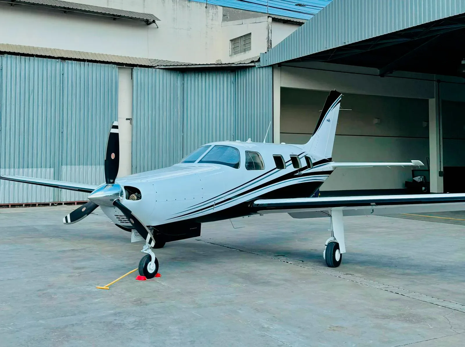Exterior view of a 2008 Piper Matrix PA-46R-350T.
