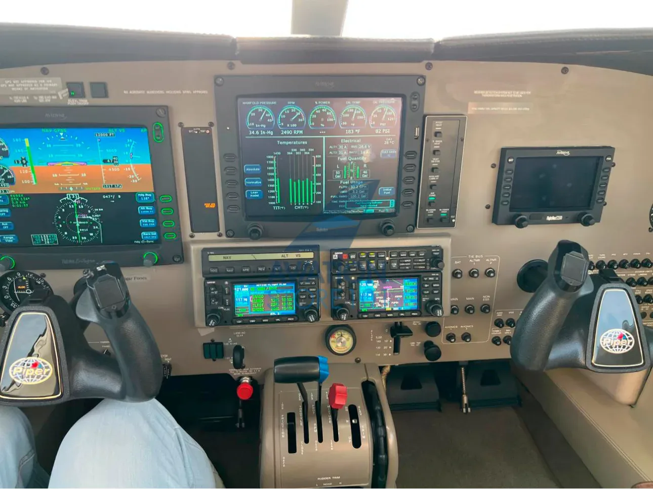 Cockpit and instrument panel of a 2009 Piper Matrix PA-46R-350T.