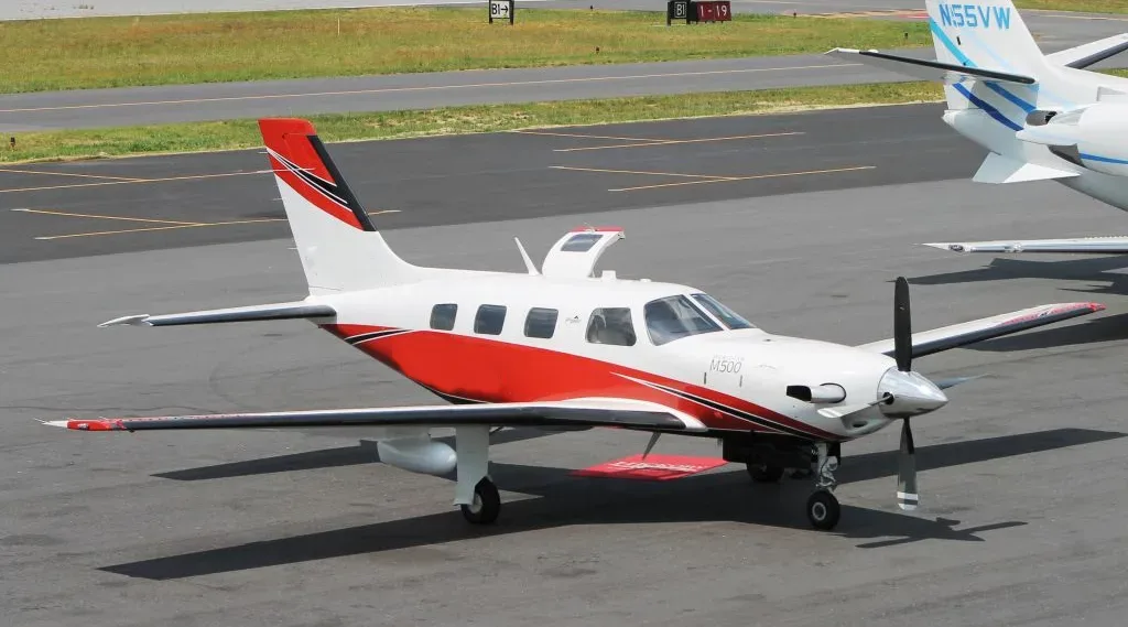 Exterior view of a 2015 Piper Meridian M500 PA-46-500TP.