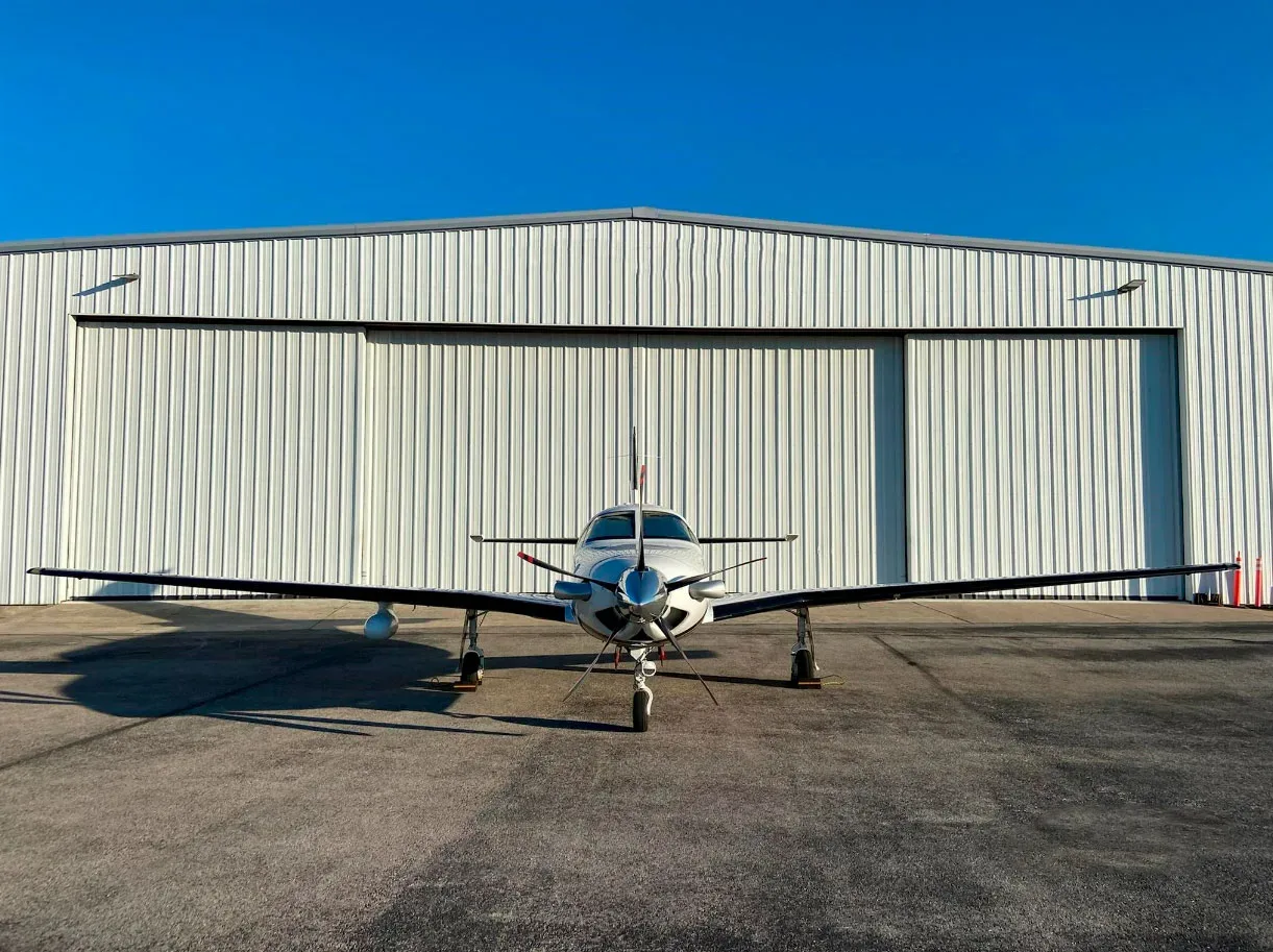 Exterior view of a 2016 Piper MERIDIAN M500 PA-46-500TP.