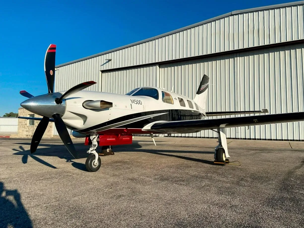 Exterior view of a 2016 Piper MERIDIAN M500 PA-46-500TP.