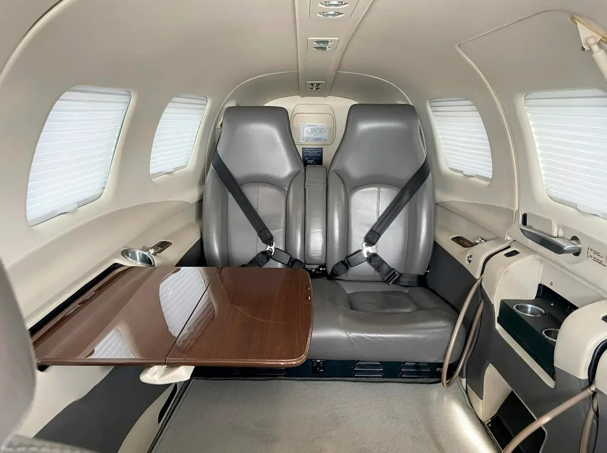 Cabin interior of a 2016 Piper MERIDIAN M500 PA-46-500TP.