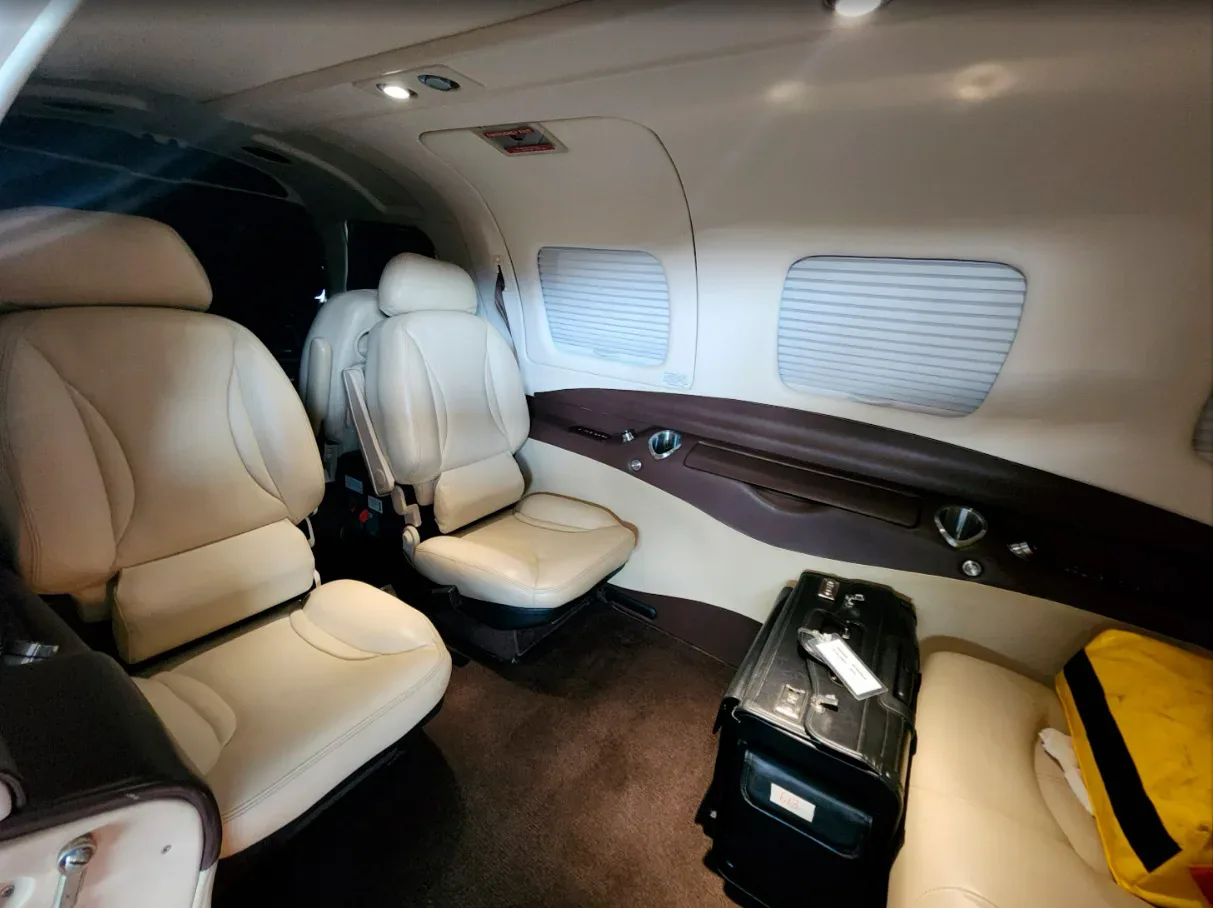 Cabin interior of a 2016 Piper MERIDIAN M500 PA-46-500TP.