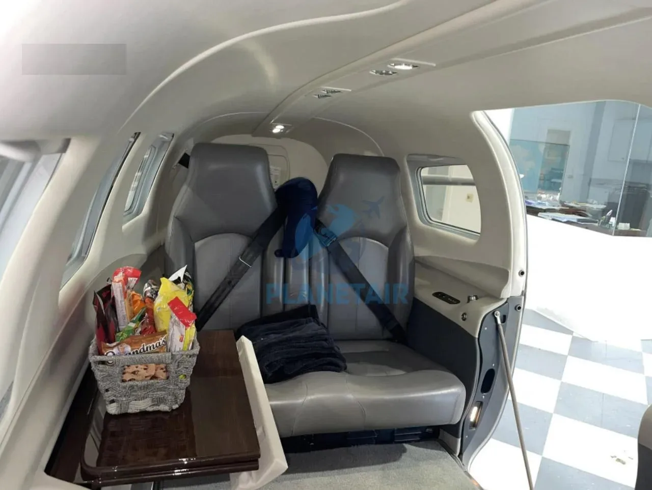 Cabin interior of a 2016 Piper Meridian M500 PA-46-500TP.