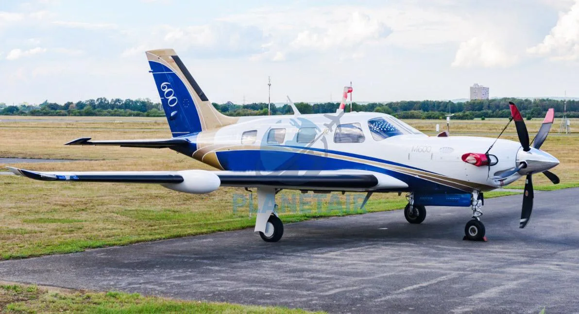 Exterior view of a 2017 Piper MERIDIAN M600 PA-46-600TP.